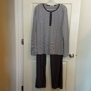 Elouaer Soft Pajamas NWOT